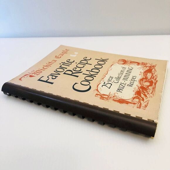 Vintage Cookbook "The Wichita Eagle Favorite Recipe Cookbook" 1980 Kansas VTG - Picture 2 of 10